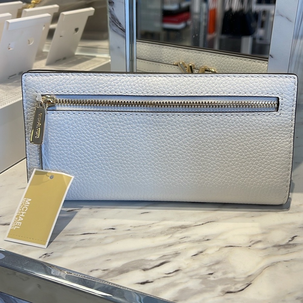 Michael Kors Reed Lg Bifold Pebbled Leather Snap Wallet Card Case
Optic White - Picture 7 of 16